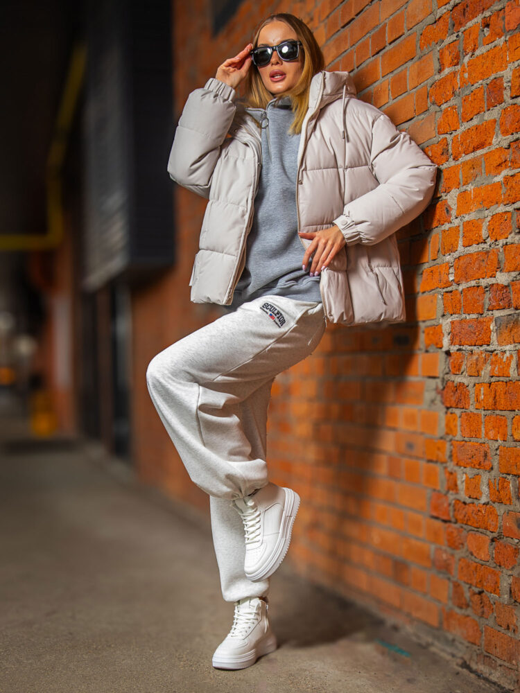 Фотосъемка обуви на модели в AF Studio