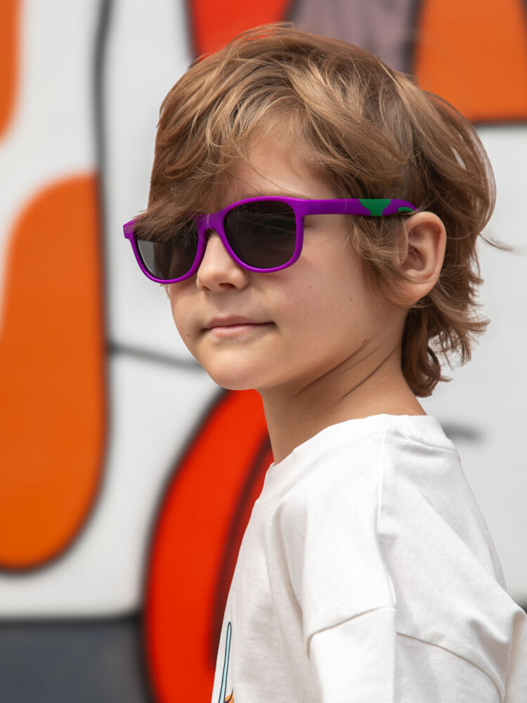 Фотосъемка очков на модели в AF Studio