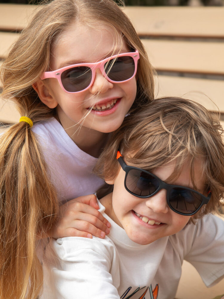 Фотосъемка очков на модели в AF Studio