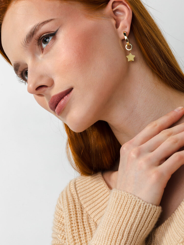 Фотосъемка ювелирных изделий с моделью в AF Studio