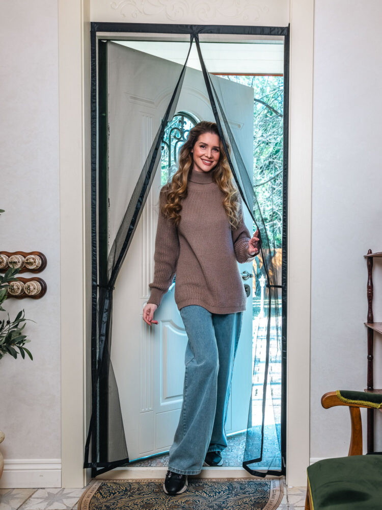 Фотосъемка товаров с моделью в AF Studio