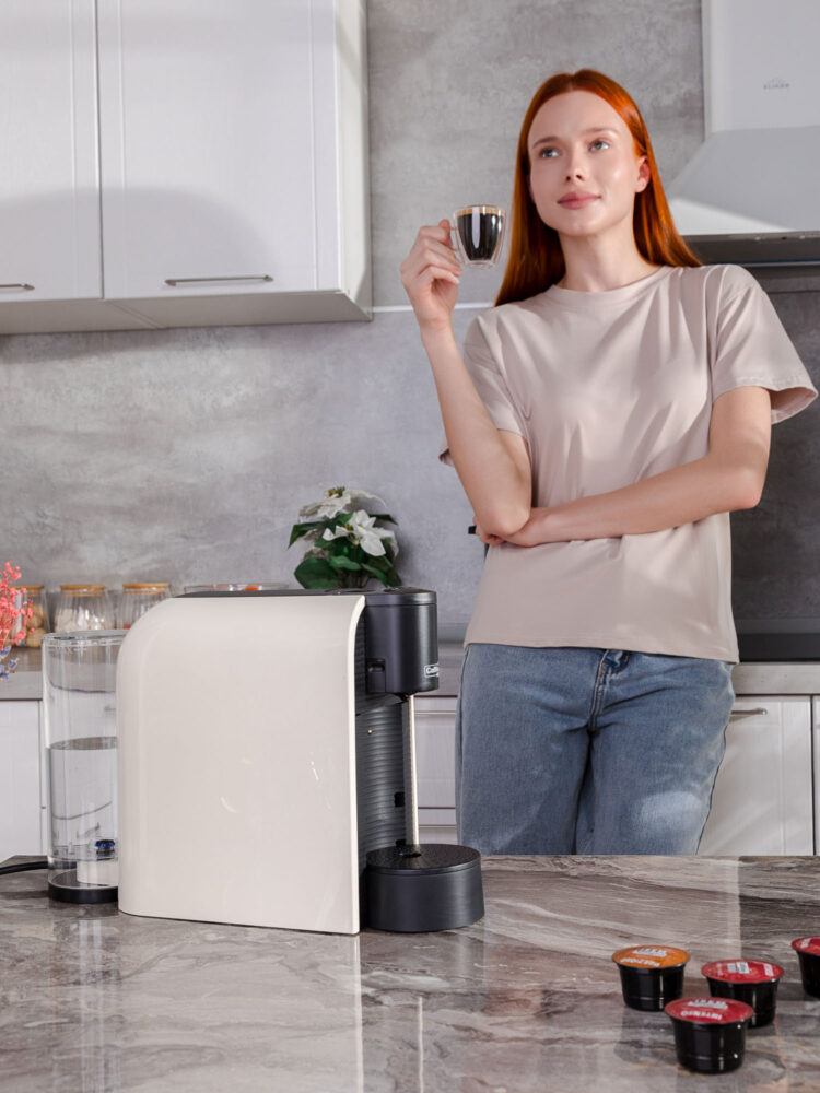 Фотосъемка товаров с моделью в AF Studio