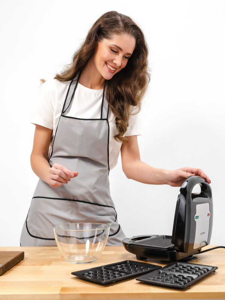 Фотосъемка товаров с моделью в AF Studio