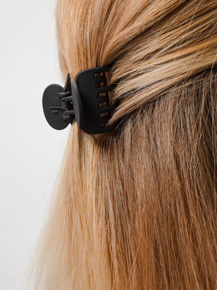 Фотосъемка товаров с моделью в AF Studio