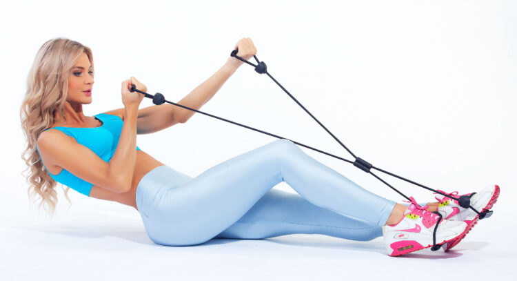 Фотосъемка товаров с моделью в AF Studio