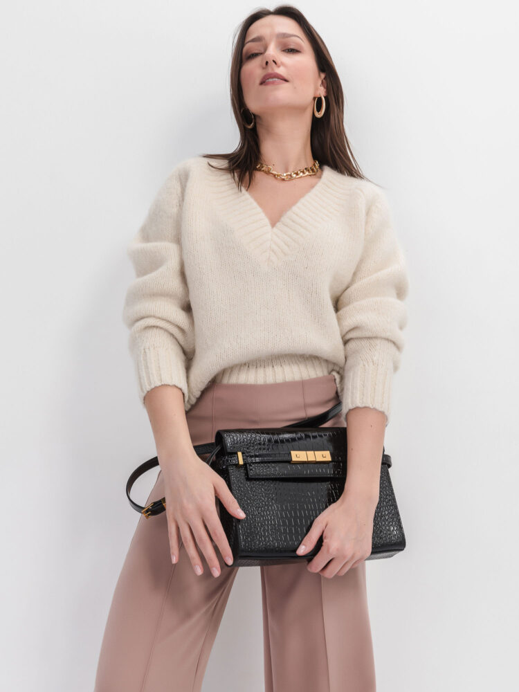 Съемка сумок и рюкзаков с моделью в AF Studio