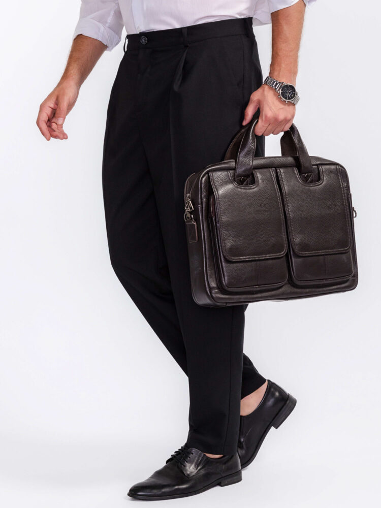 Съемка сумок и рюкзаков с моделью в AF Studio