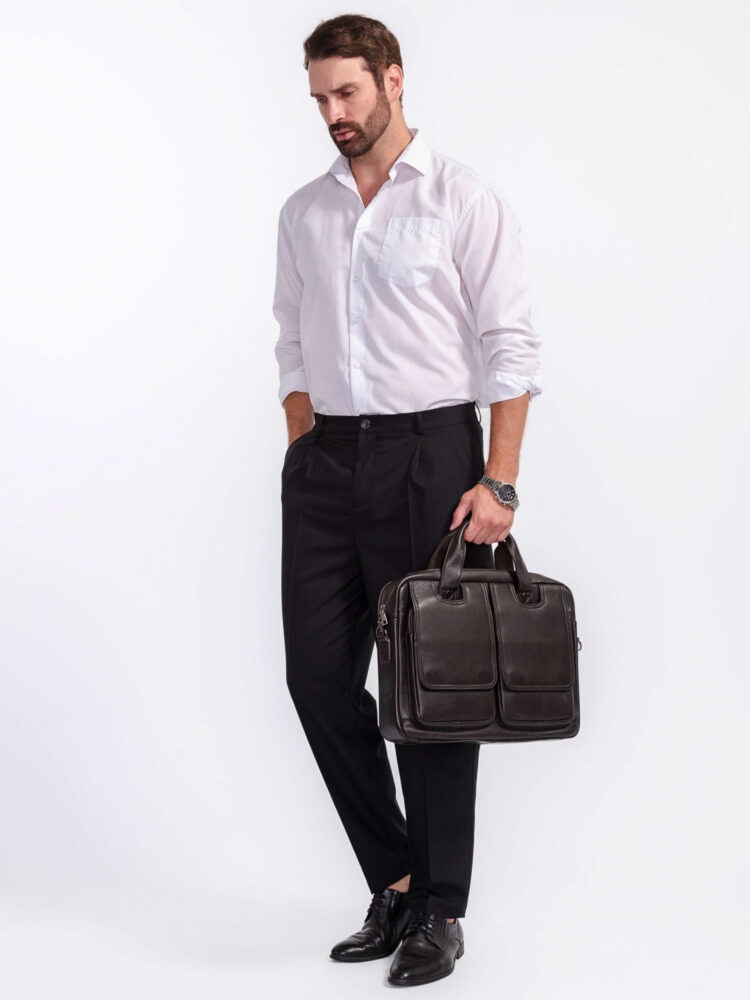 Съемка сумок и рюкзаков с моделью в AF Studio