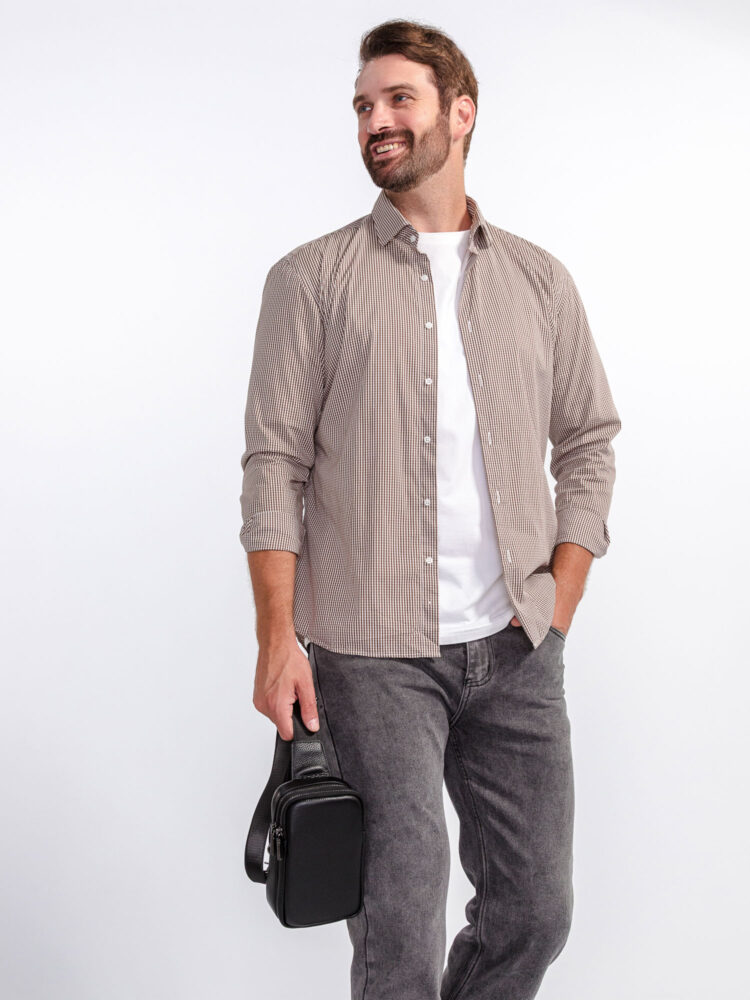 Съемка сумок и рюкзаков с моделью в AF Studio