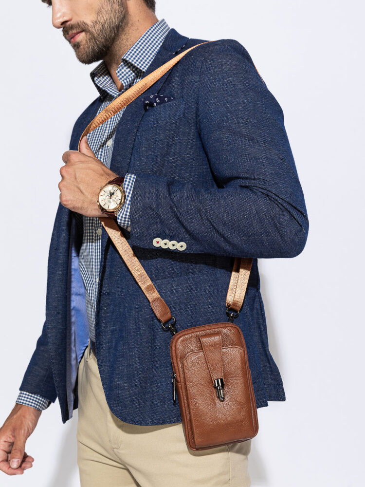 Съемка сумок и рюкзаков с моделью в AF Studio