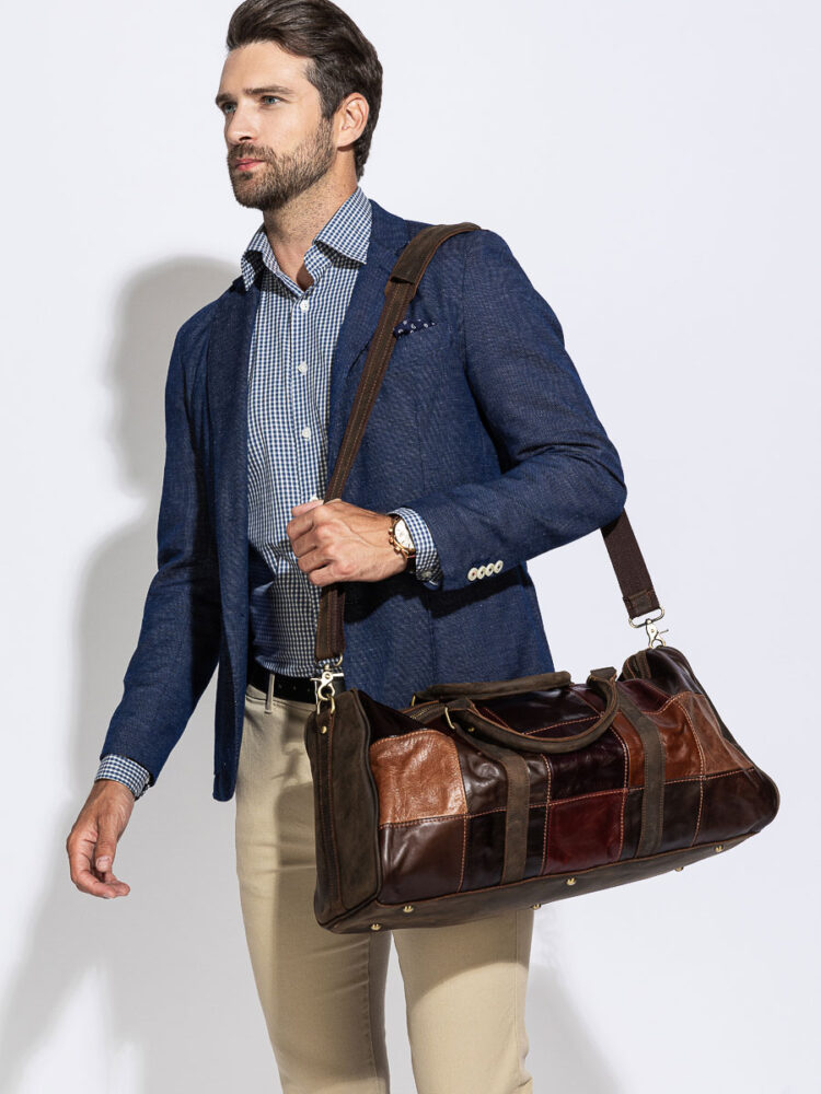 Съемка сумок и рюкзаков с моделью в AF Studio