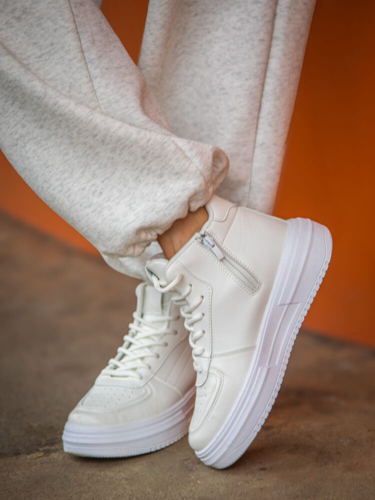 Стрит съёмка для маркетплейсов в AF Studio